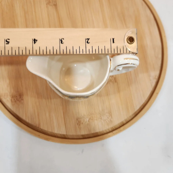 Vintage 1950s Wedgwood Creamer In Avalon Pattern - Rose Design With Gold Scroll - Picture 8 of 8